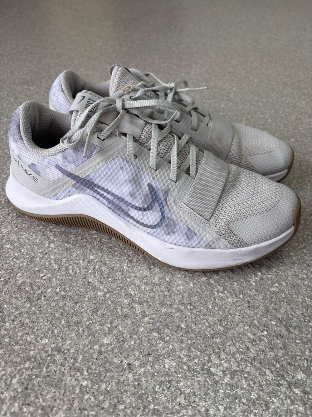 Nike Women's MC Trainer 2 size 10